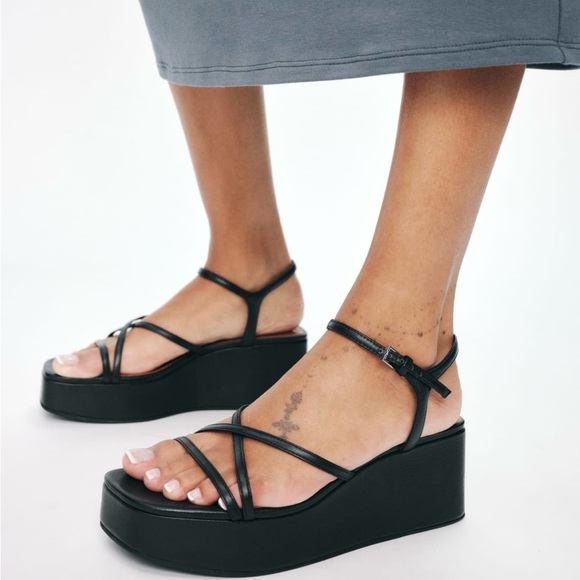 Reformation Zolanda Platform Sandal - Picture 2 of 6